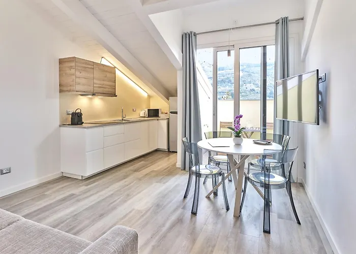 Sotto Il Cielo Finale Ligure