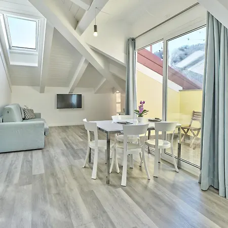 Sotto Il Cielo Finale Ligure